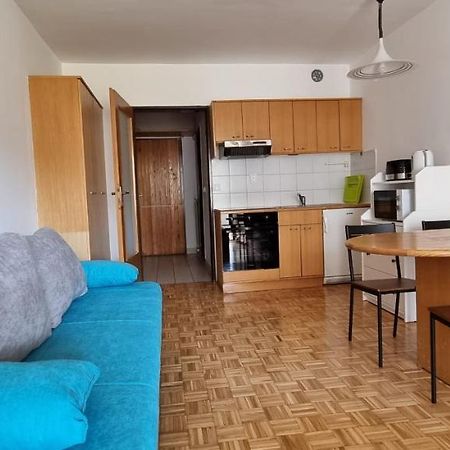 Apartma Luka With Private Parking Изола Екстериор снимка
