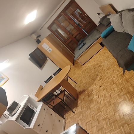 Apartma Luka With Private Parking Изола Екстериор снимка
