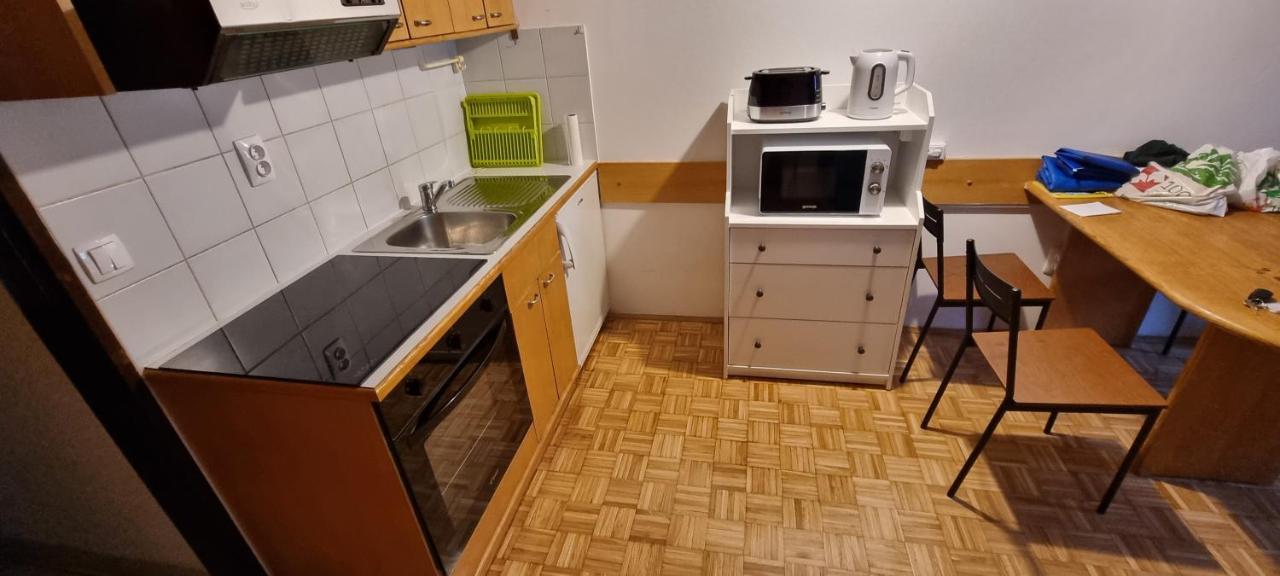 Apartma Luka With Private Parking Изола Екстериор снимка