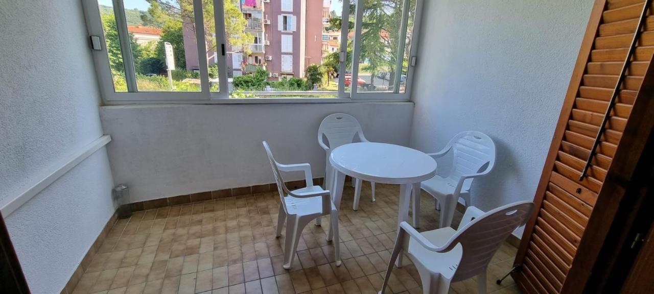 Apartma Luka With Private Parking Изола Екстериор снимка