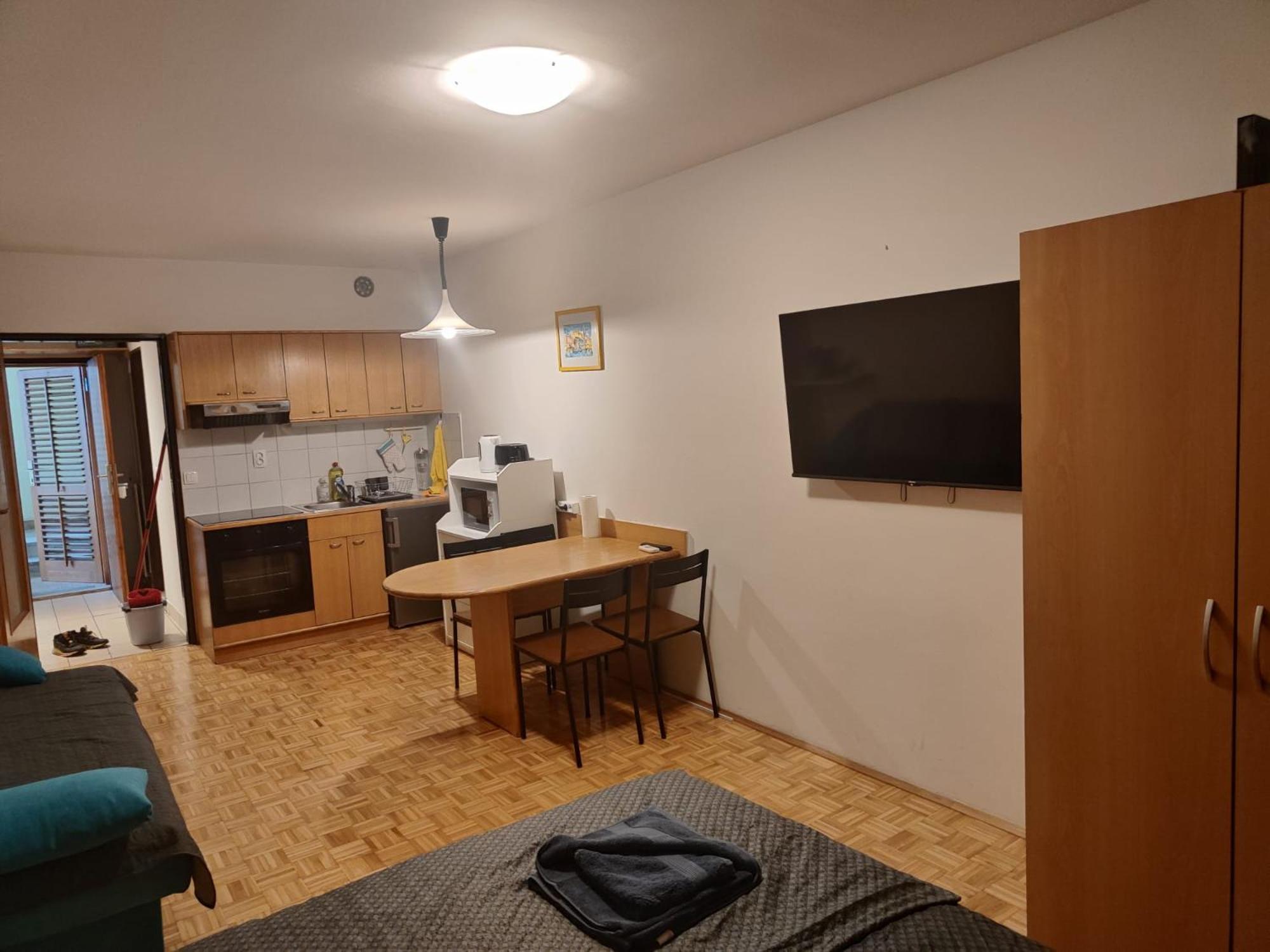 Apartma Luka With Private Parking Изола Екстериор снимка